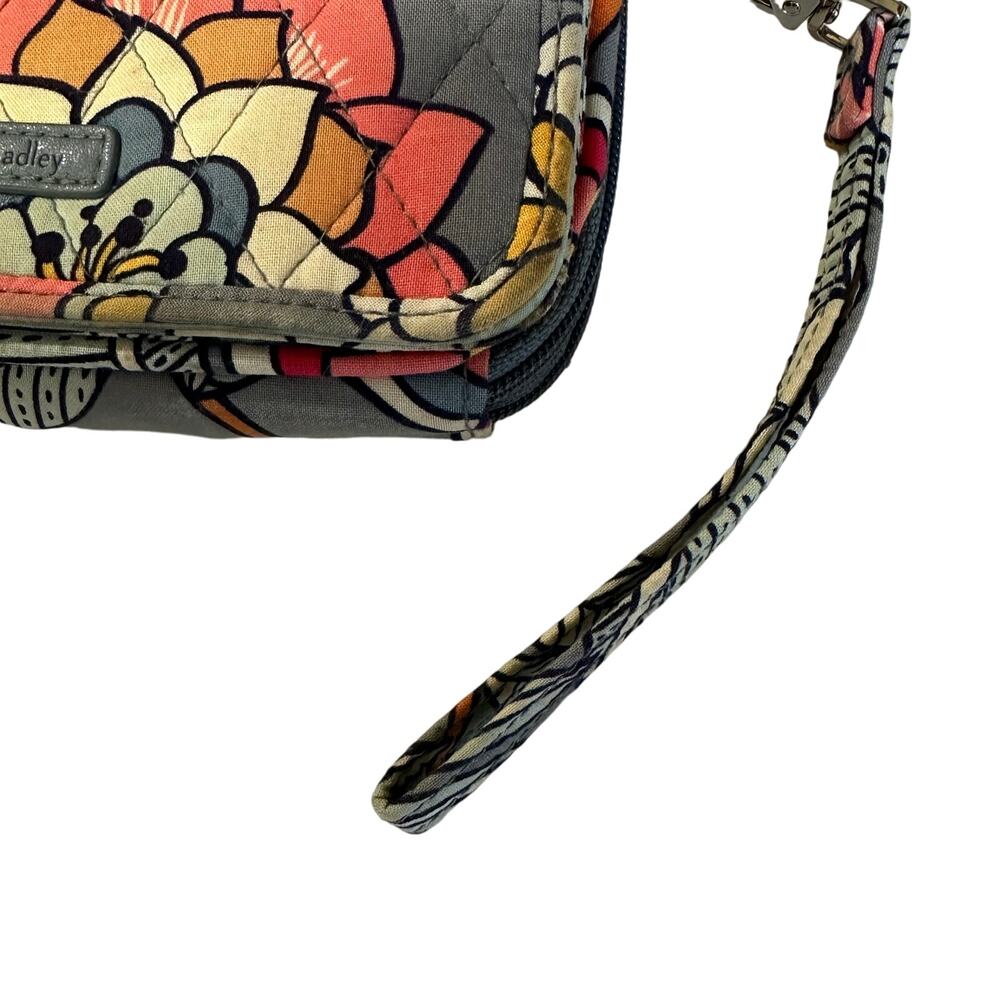 Vera Bradley‎ Floral Phone Wallet Wristlet - Picture 2 of 10